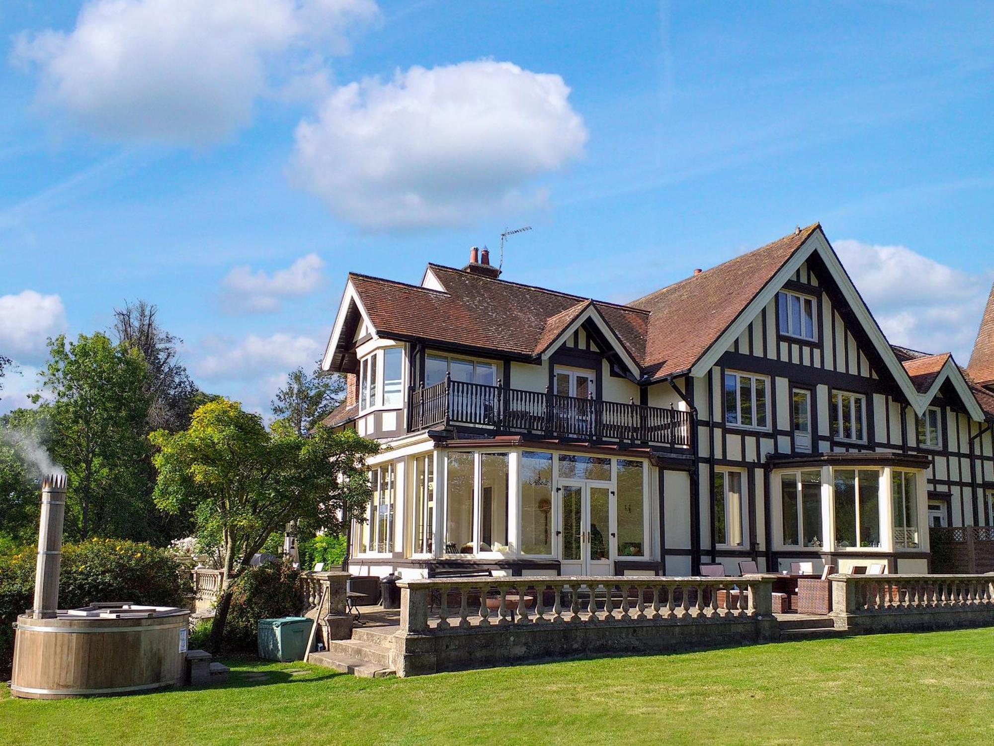 Bodwen Villa Wootton Bridge  Exterior photo